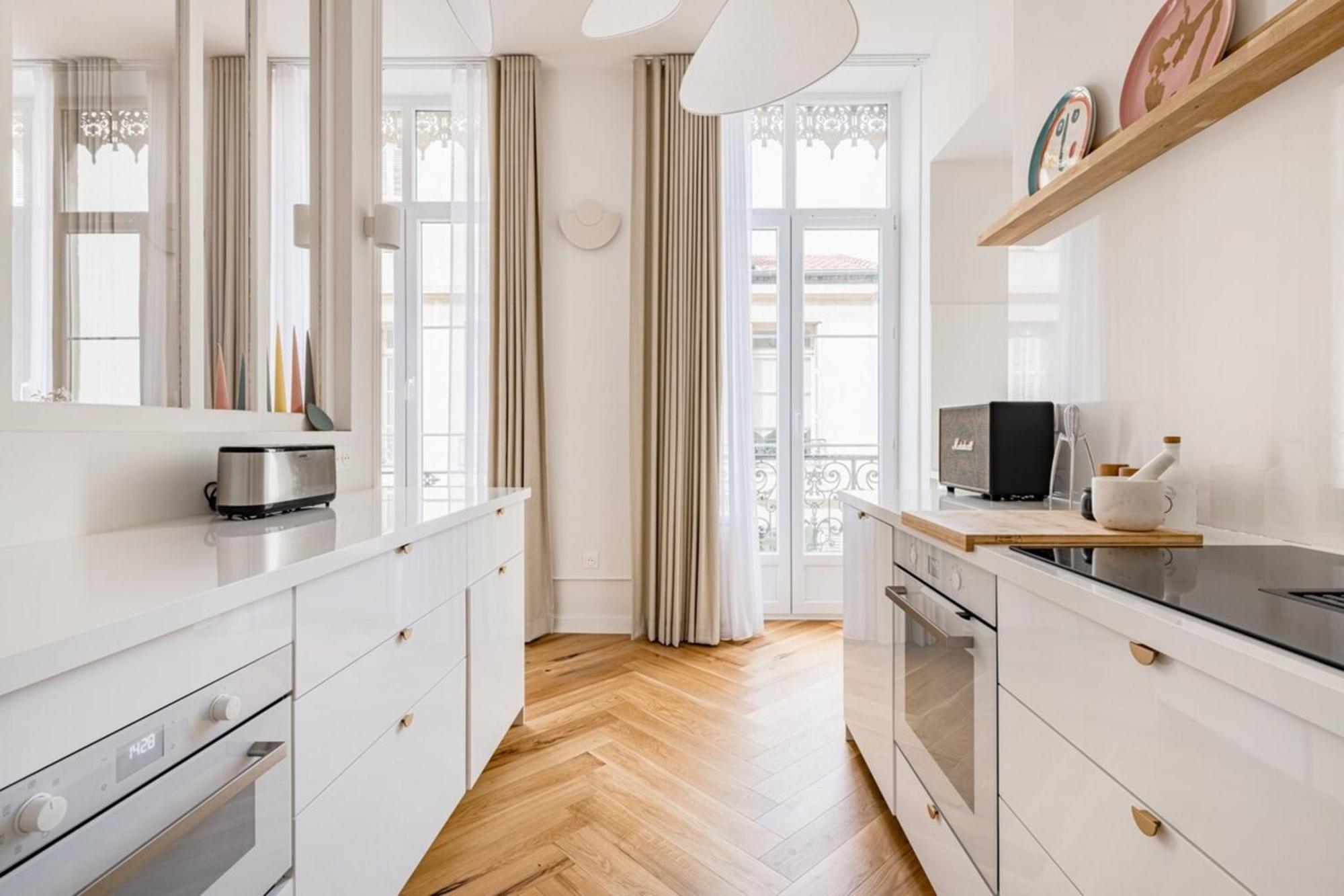 Beige Hospitalite - Apotheose Luxueux- 3 Chambres - Parking Prive Saint-Etienne  Exterior foto